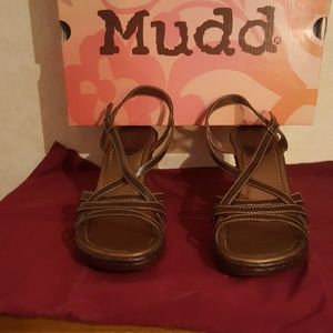Dark brown strappy heeled Mudd sandals